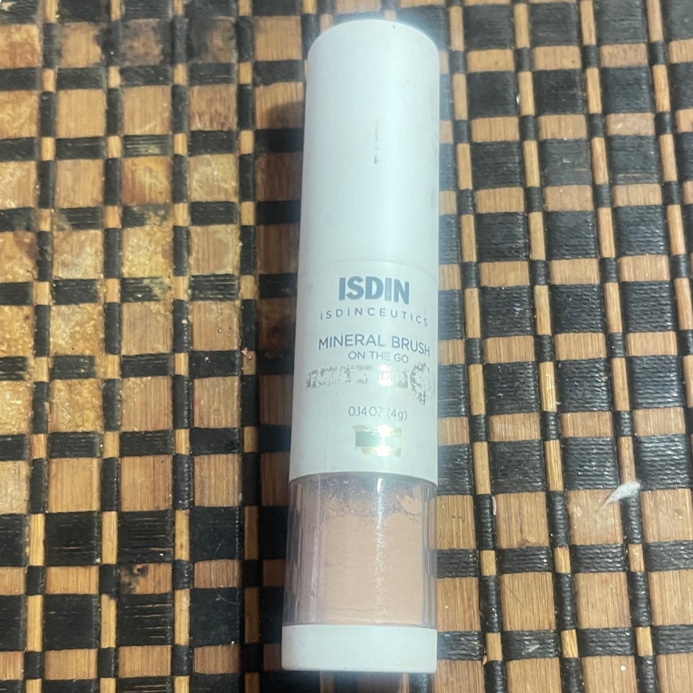 ISDIN Mineral Brush On-The-Go - White
